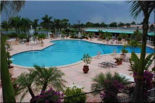Royal Inn Hotel Loxahatchee エクステリア 写真
